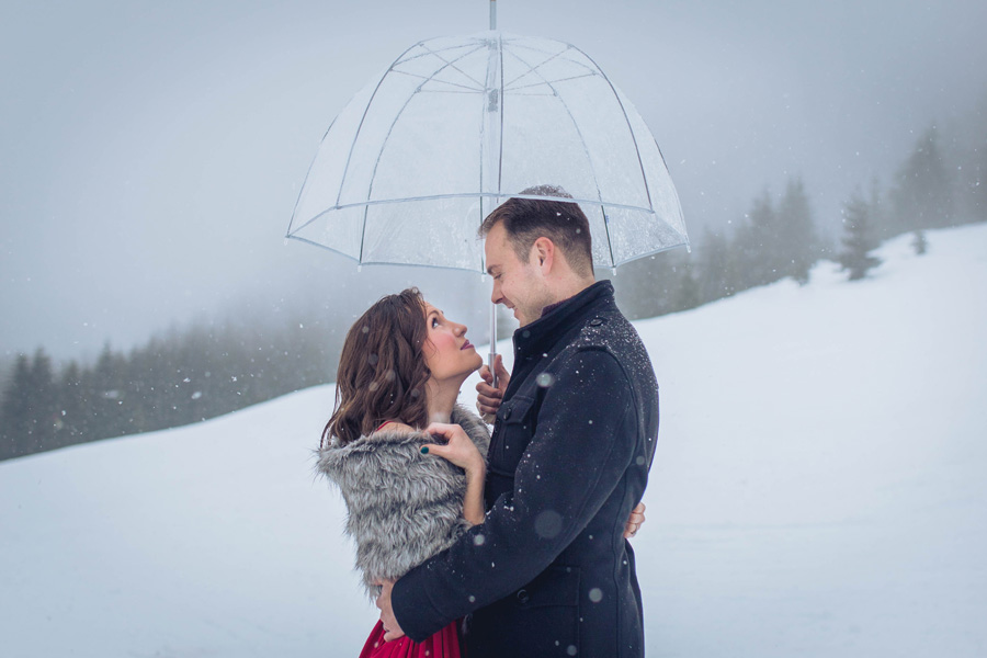 Snoqualmie Pass Engagement | Seattle Wedding Photographer